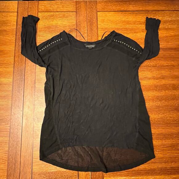 Rock & Republic Long Sleeve Black Shoulder Studded Mesh Blouse Size Medium - Picture 4 of 8